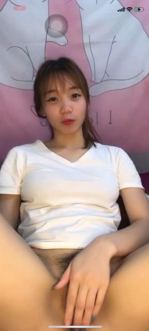 Áo trắng dang chân live - sex vn